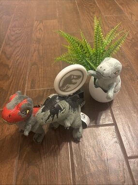 Jurassic World Plush Dinosaur Trio - Gray and Red Velociraptors